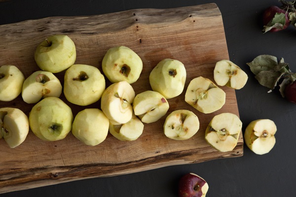 How to cook jam from apples at home