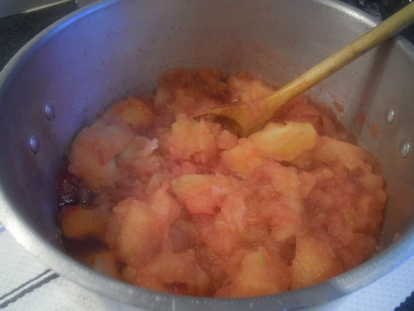 How to cook jam from apples at home
