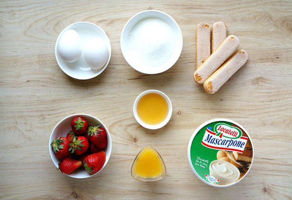 Holiday recipe for strawberry tiramisu for beautiful ladies