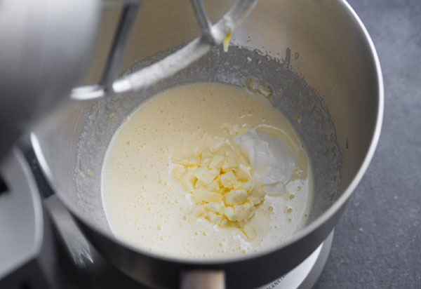 Holiday recipe: Peach cake with cream filling
