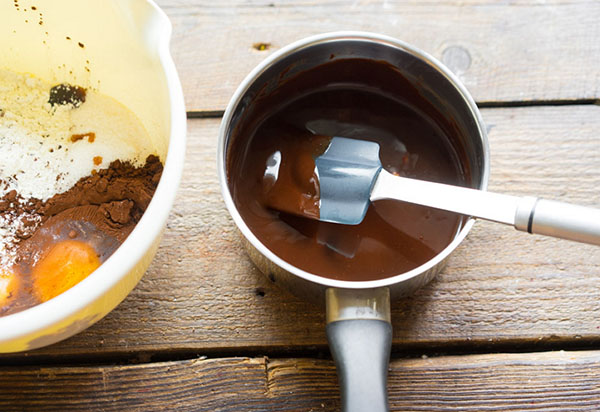 A simple recipe: brownie, which melts in the mouth