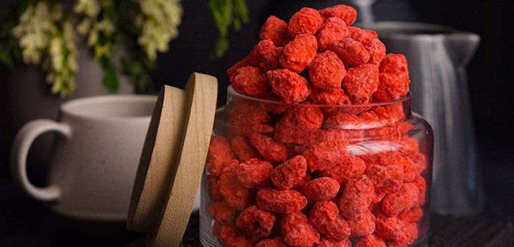 A simple recipe for colored sugar nuts