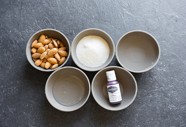 A simple recipe for colored sugar nuts