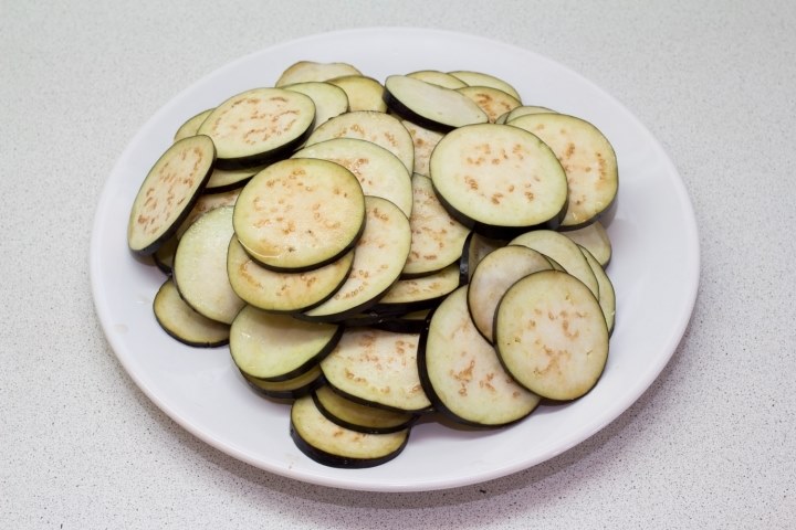 sliced ​​zucchini
