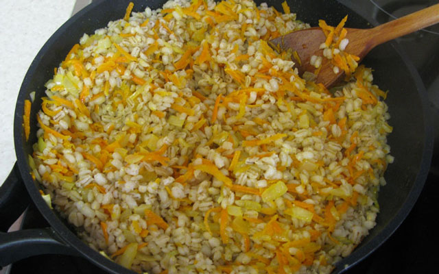 Recipe for pickle with pearl bar for the winter