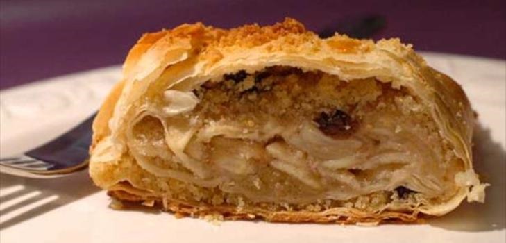 strudel with meat
