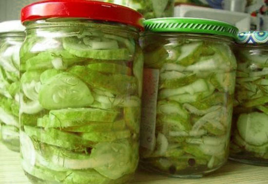 Cucumber salad for the winter