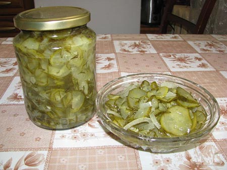 Cucumber salad for the winter