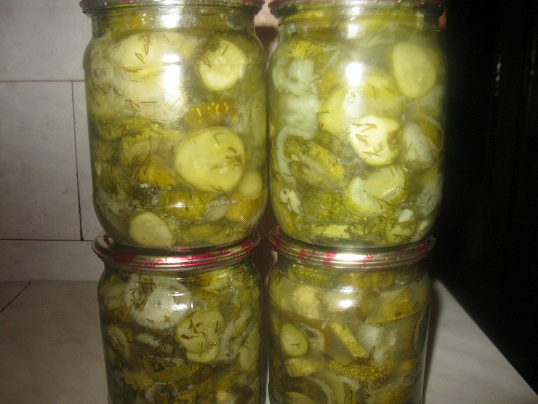 Cucumber salad for the winter