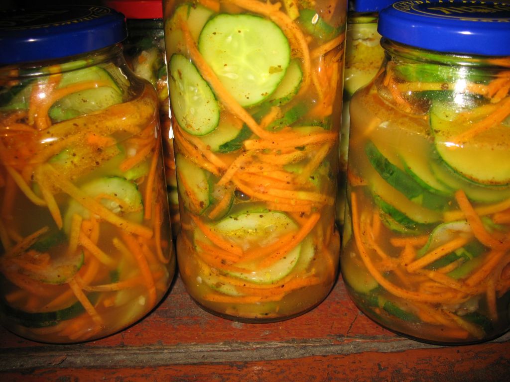 Cucumber salad for the winter