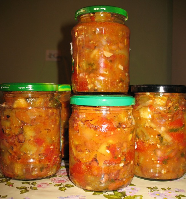 Cucumber salad for the winter