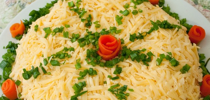 Salad of chicken stomachs