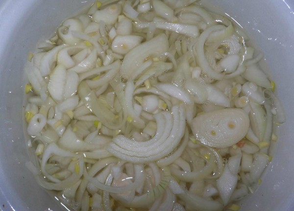 Salad of chicken stomachs