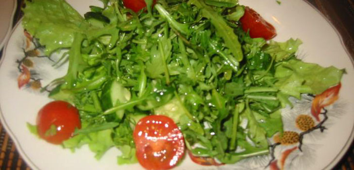 Salad with rucola: original recipes