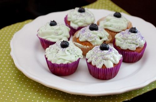 The most delicious recipes of capkake: chocolate, curd, with mastic