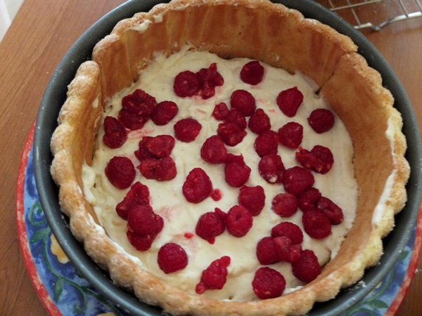 Lush charlotte in the oven - simple and delicious recipes