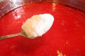 Tomato juice for the winter