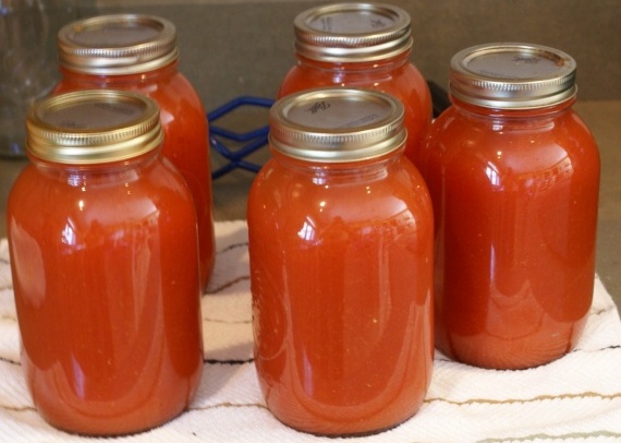 Tomato juice for the winter