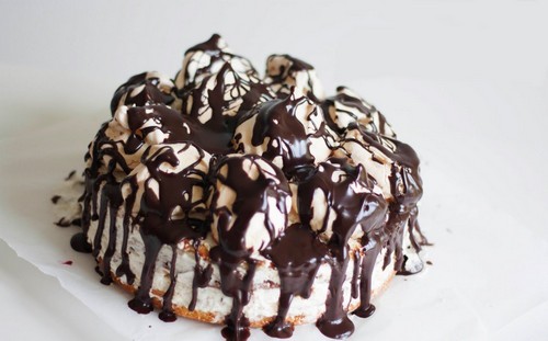 Cake Grafskie ruins with sour cream