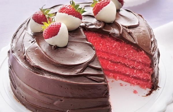 Delicious strawberry cake