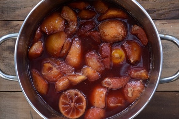 Jam from quince: the most delicious recipes with photos