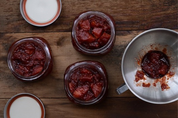Jam from quince: the most delicious recipes with photos