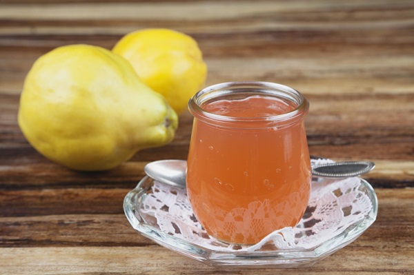 Jam from quince: the most delicious recipes with photos
