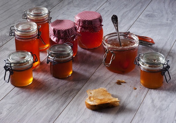 Jam from quince: the most delicious recipes with photos