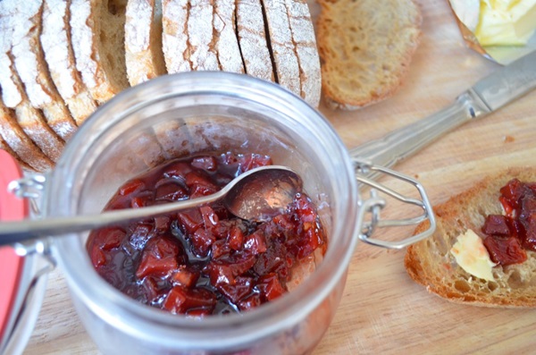 Jam from quince: the most delicious recipes with photos