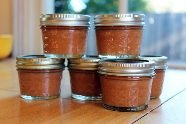 Jam from quince: the most delicious recipes with photos