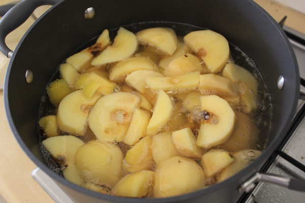 Jam from quince: the most delicious recipes with photos