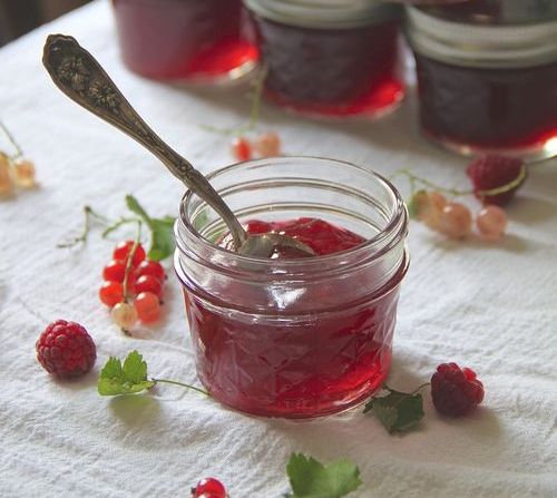 Jelly from red currant
