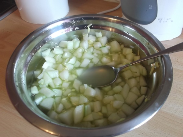 Jam from melon and melon crust for winter - simple recipes