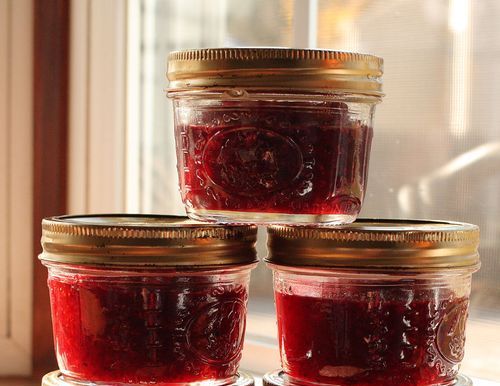 Simple cranberry jam
