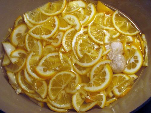 Lemon jam with ginger