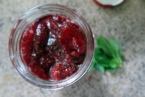 Strawberry jam with mint