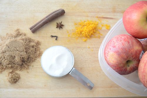 Aromatic jam from apples with cinnamon