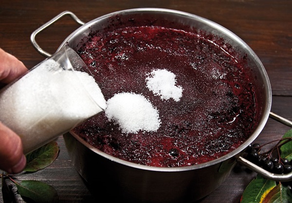 Homemade wine from chokeberry