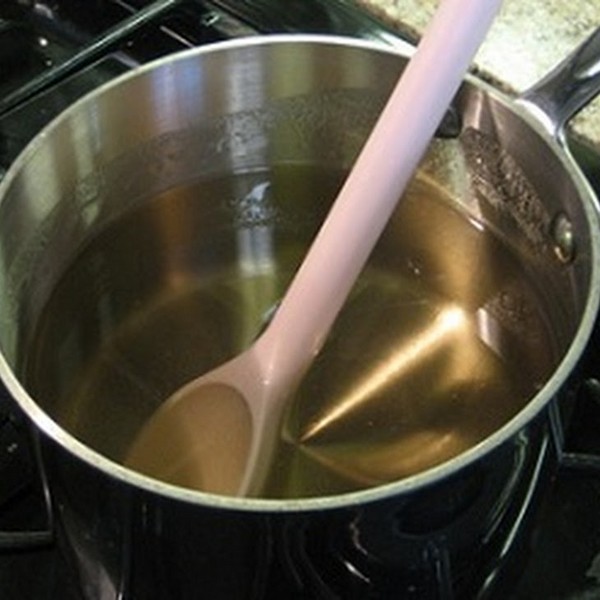 Wine from raspberry at home - simple recipes