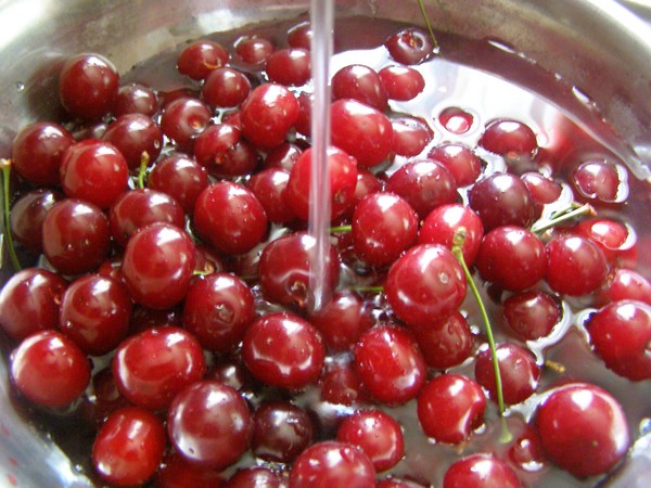 Cherries for the winter - recipes - jam with seeds and pitted, Five-minute, jam, jelly without gelatin, cherry compote