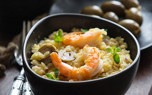 Delicious recipe for pasta with shrimps