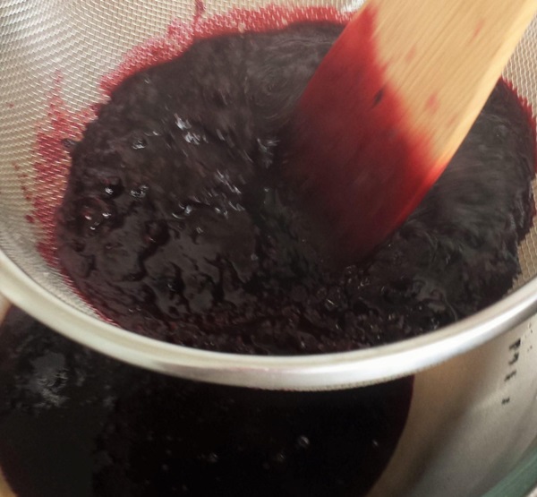 Delicious jelly from blackcurrant - recipes