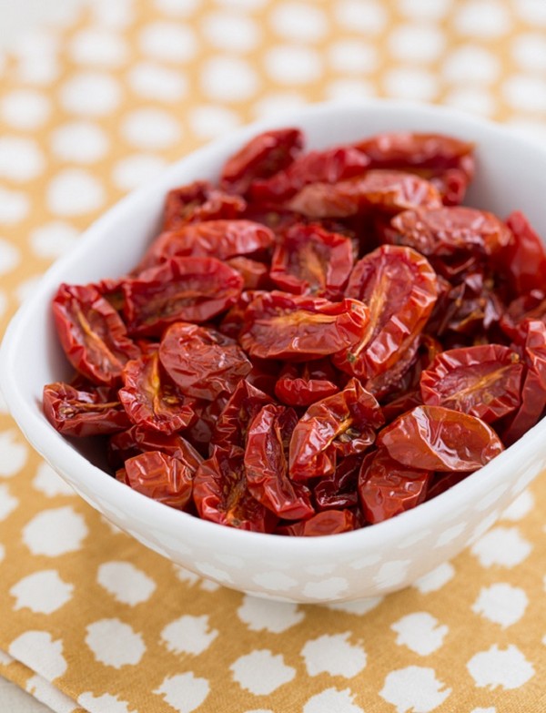 Sun dried tomatoes, recipes at home. How to make sun dried tomatoes in a vegetable dryer, oven, for the winter Sun dried tomatoes, recipes at home. How to make sun dried tomatoes in a vegetable dryer, oven, for the winter