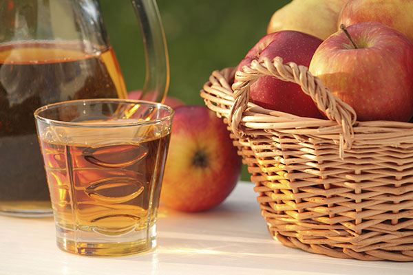 How to prepare apple juice for the winter