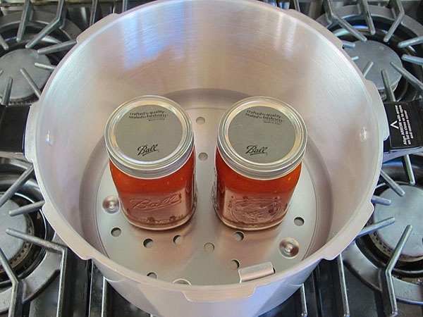 How to prepare apple juice for the winter
