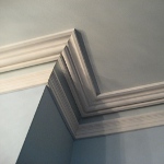 How to glue a ceiling skirting board How to glue a ceiling skirting board
