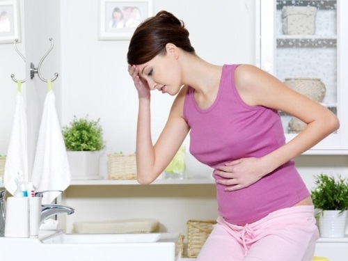 Treatment of dyspepsia in a nursing mother