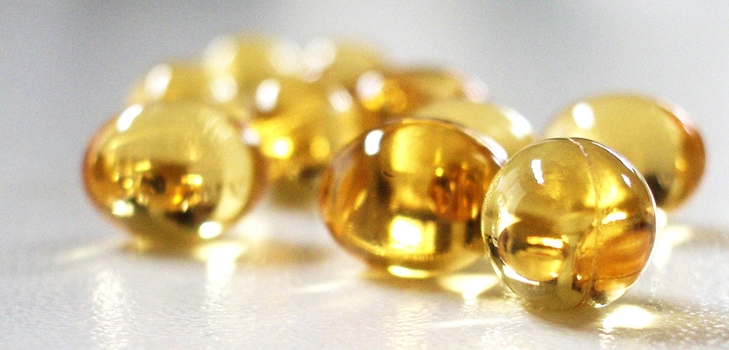 Vitamin E in face and hair capsules